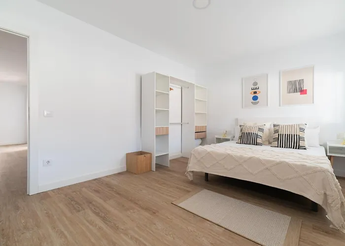 Gran Atico Con Terraza *