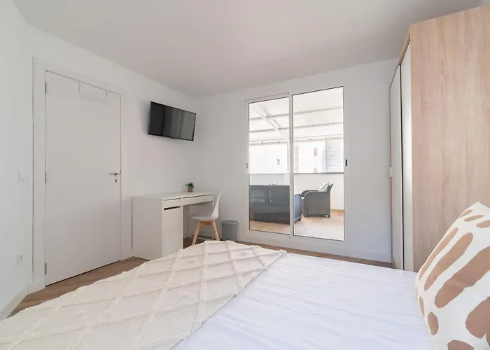 Gran Atico Con Terraza